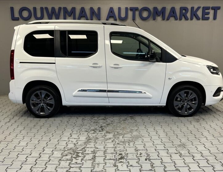 Toyota ProAce City Verso MPV 1,5 l 96 kw
