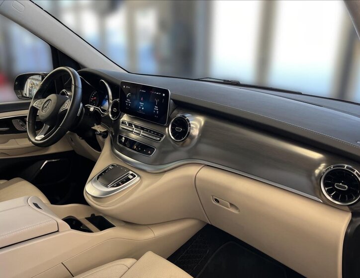 Mercedes-Benz Třídy V 14