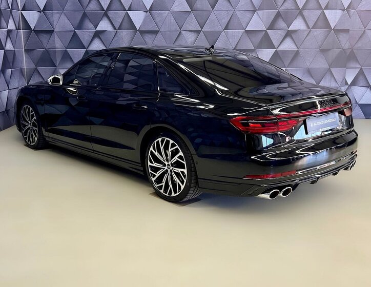 Audi S8 Ostatní 4,0 l 420 kw