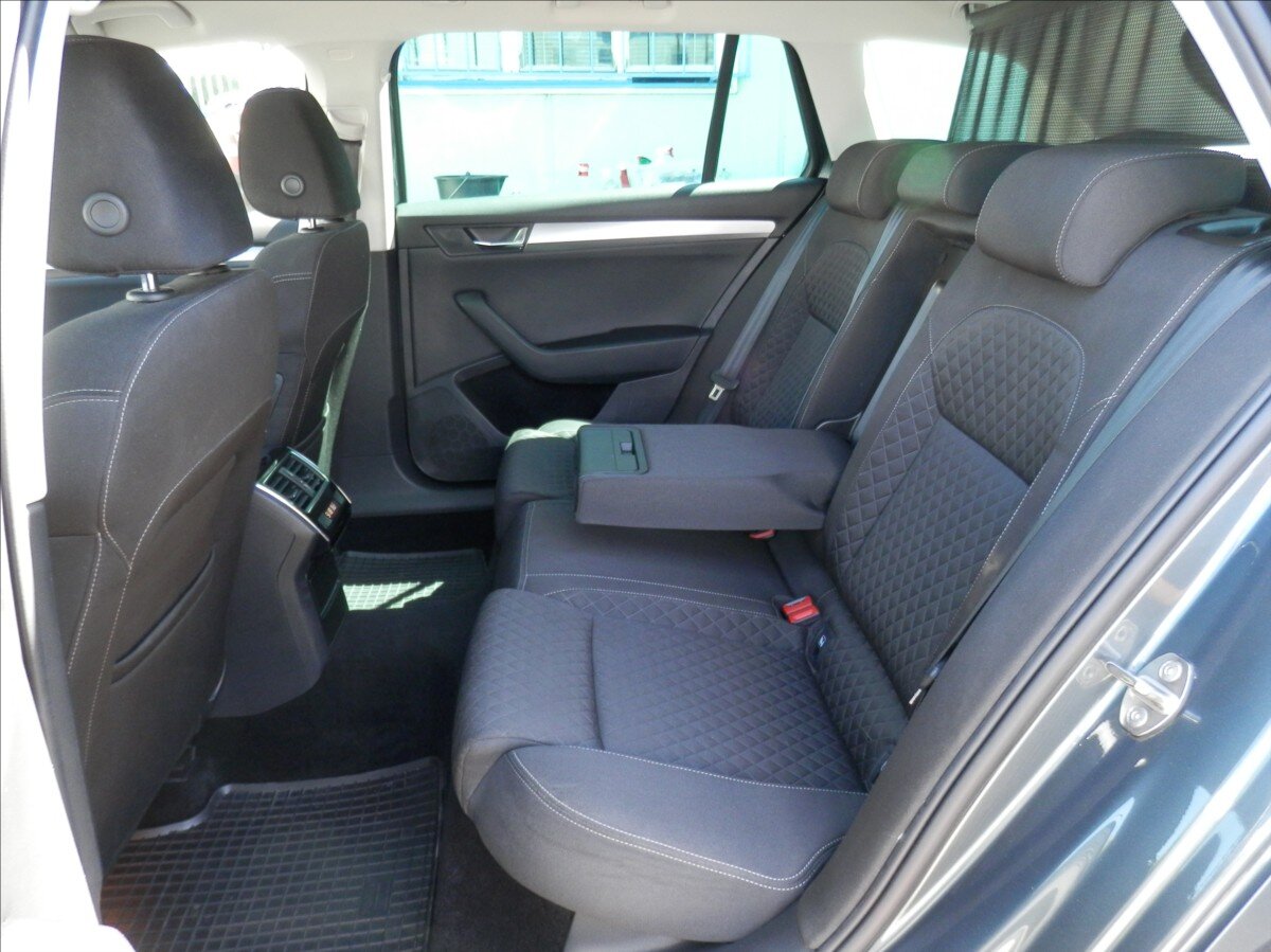 Škoda Superb Kombi 2,0 l 110 kw