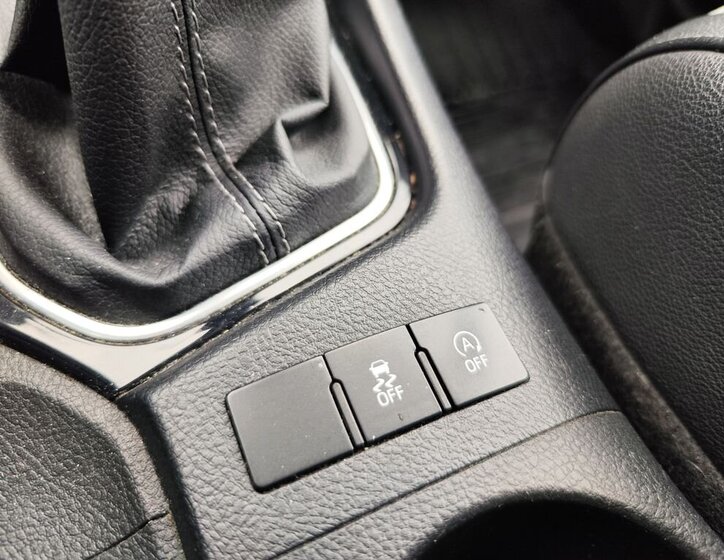 Toyota Auris Kombi 1,6 l 82 kw