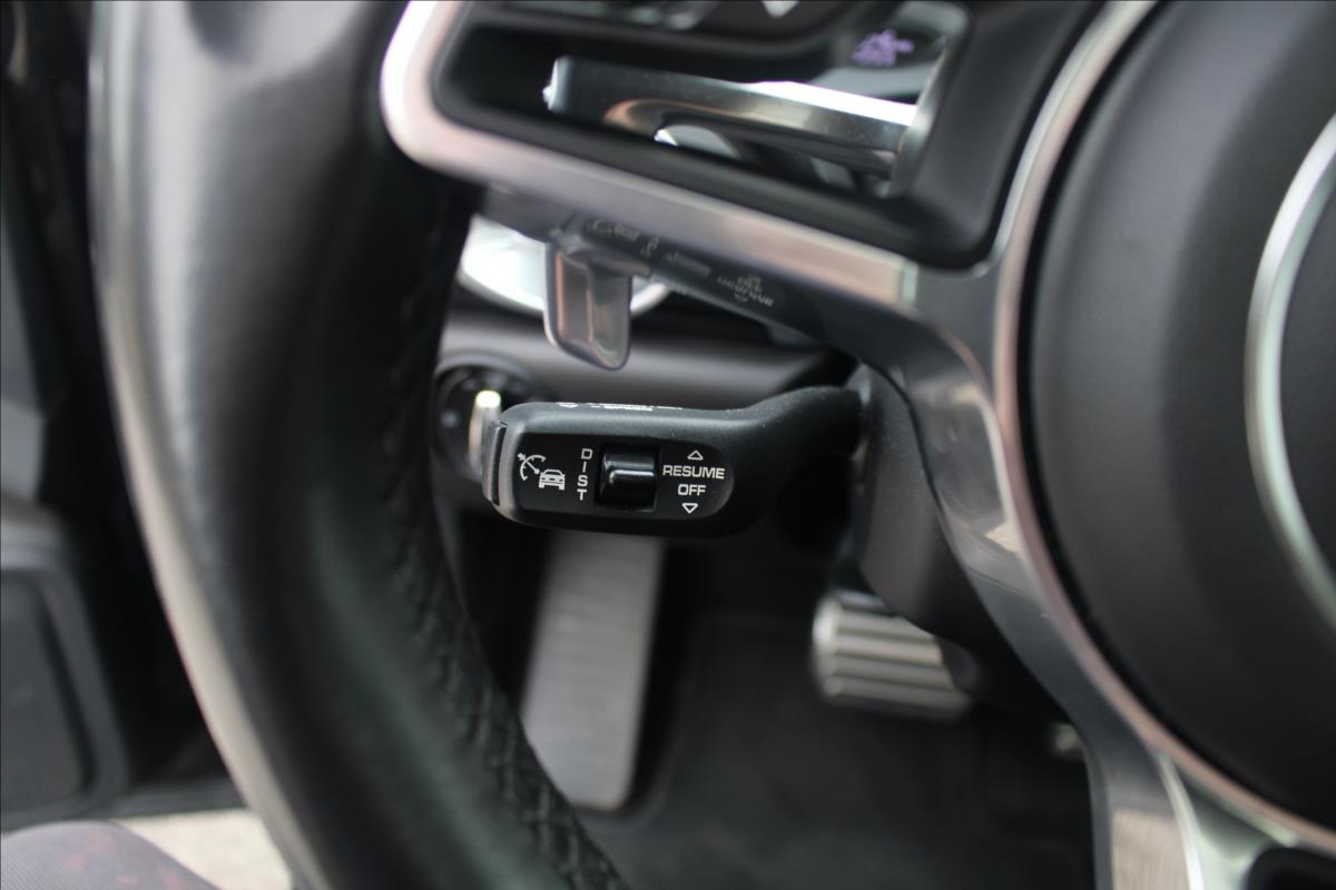 Porsche Cayenne SUV 4,1 l 283 kw