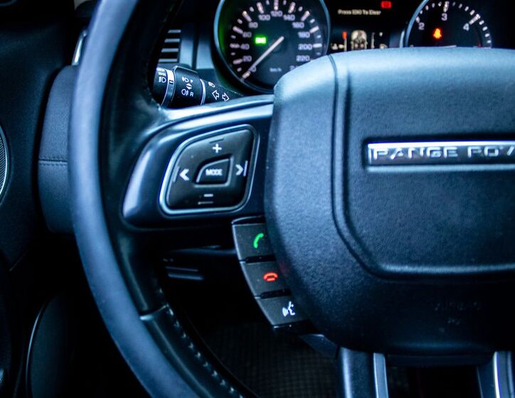 Land Rover Range Rover Evoque 11