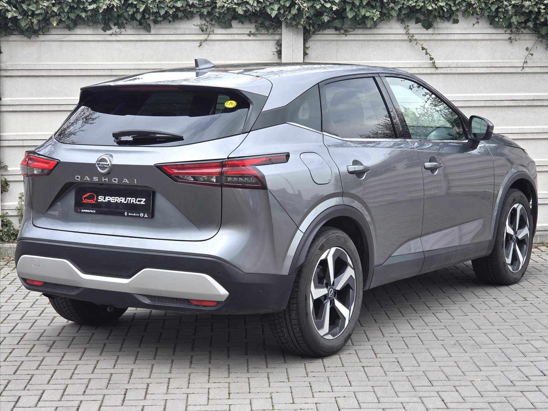 Nissan Qashqai SUV / Terénní 1,3 l 116 kw