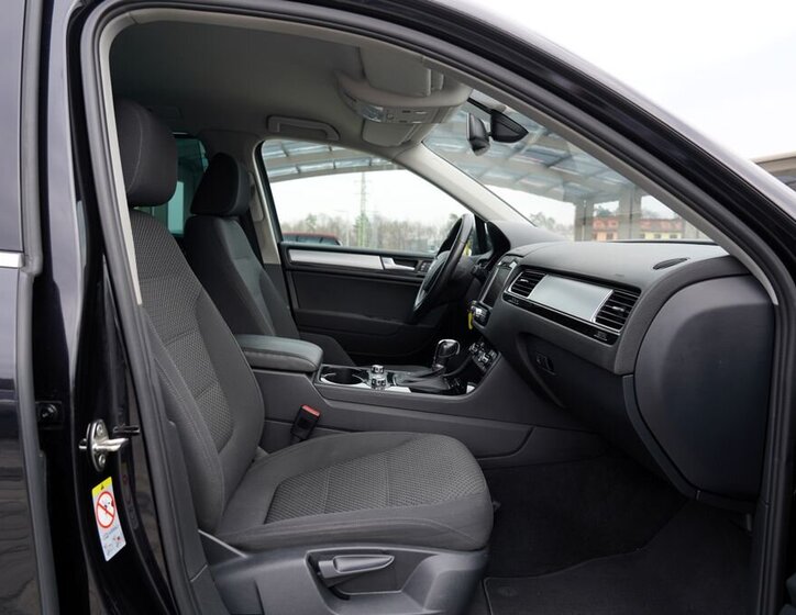 Volkswagen Touareg SUV / Terénní 3,0 l 176 kw