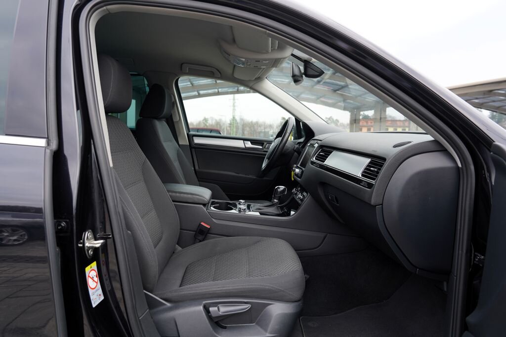 Volkswagen Touareg SUV / Terénní 3,0 l 176 kw