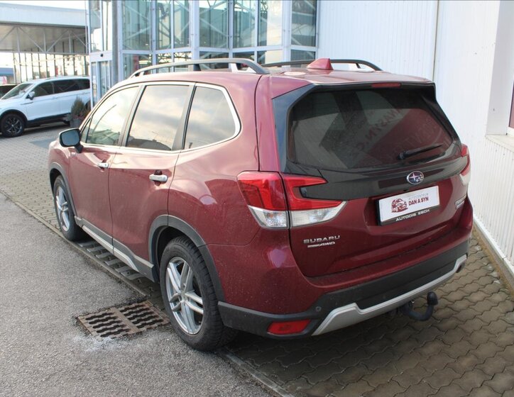 Subaru Forester SUV 2,0 l 110 kw