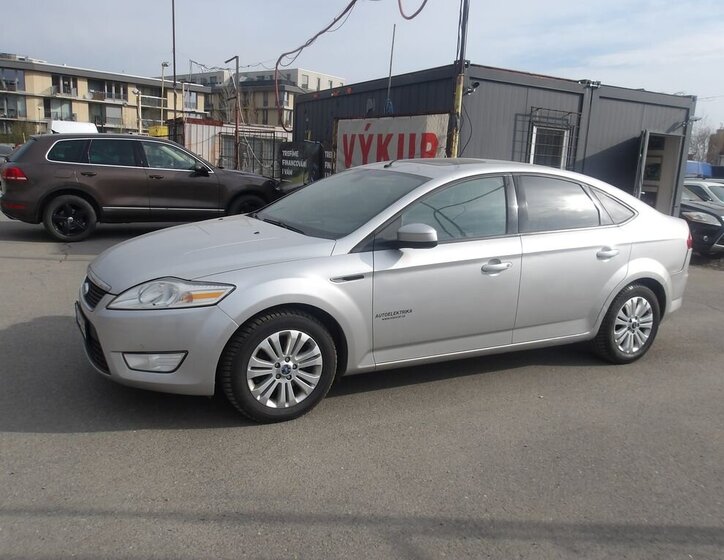 Ford Mondeo Hatchback 2,0 l 103 kw