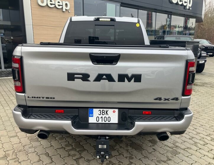 Dodge RAM 20