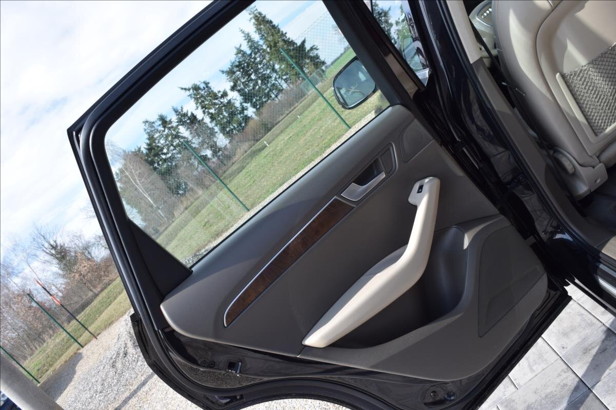 Audi Q5 SUV / Terénní 2,0 l 105 kw