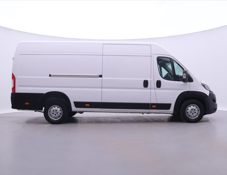 Peugeot Boxer Skříň 2,2 l 121 kw