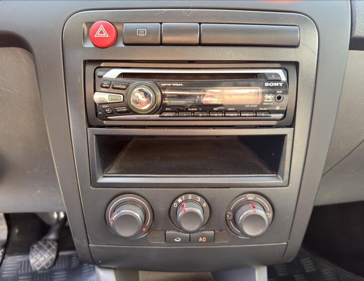 Seat Cordoba Sedan / Limuzína 1,4 l 63 kw