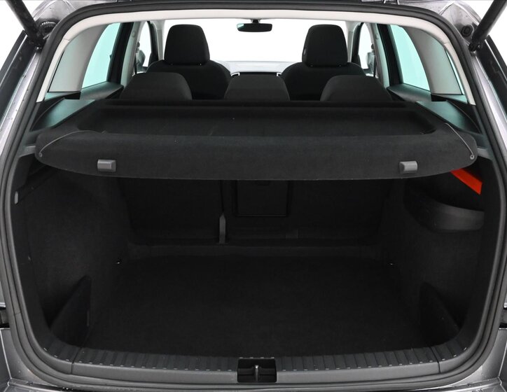 Škoda Karoq SUV 1,5 l 110 kw