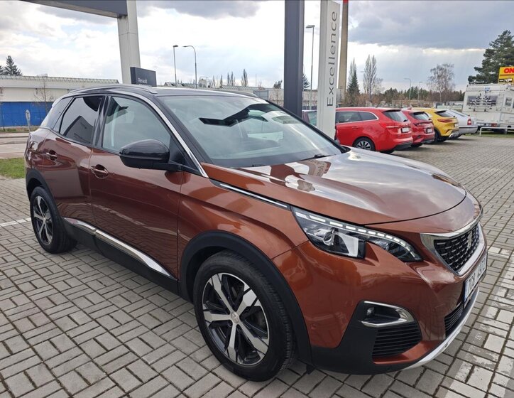 Peugeot 3008 SUV / Terénní 2,0 l 110 kw