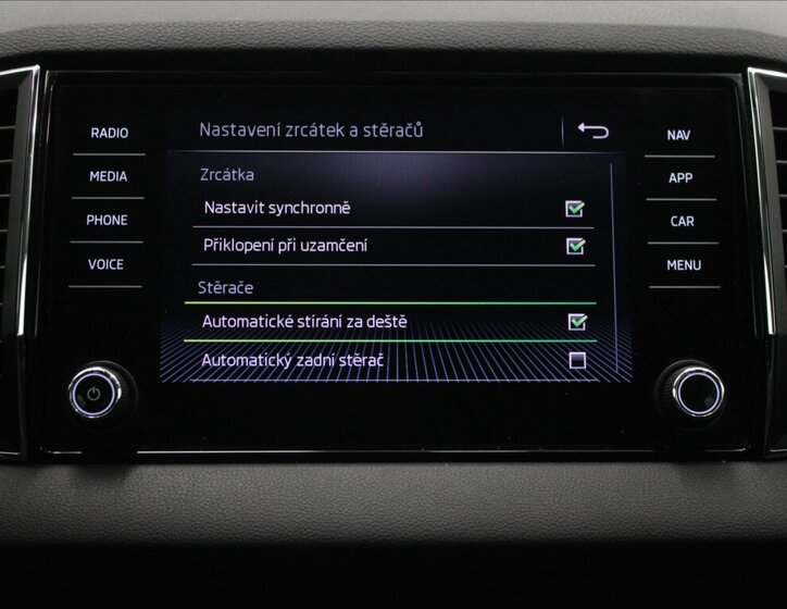 Škoda Karoq SUV 1,6 l 85 kw