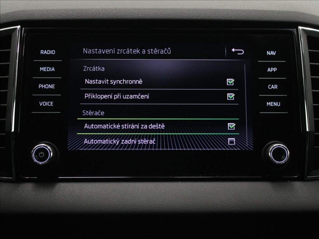 Škoda Karoq SUV 1,6 l 85 kw