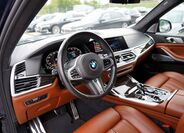 BMW X7 27
