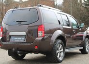Nissan Pathfinder 5