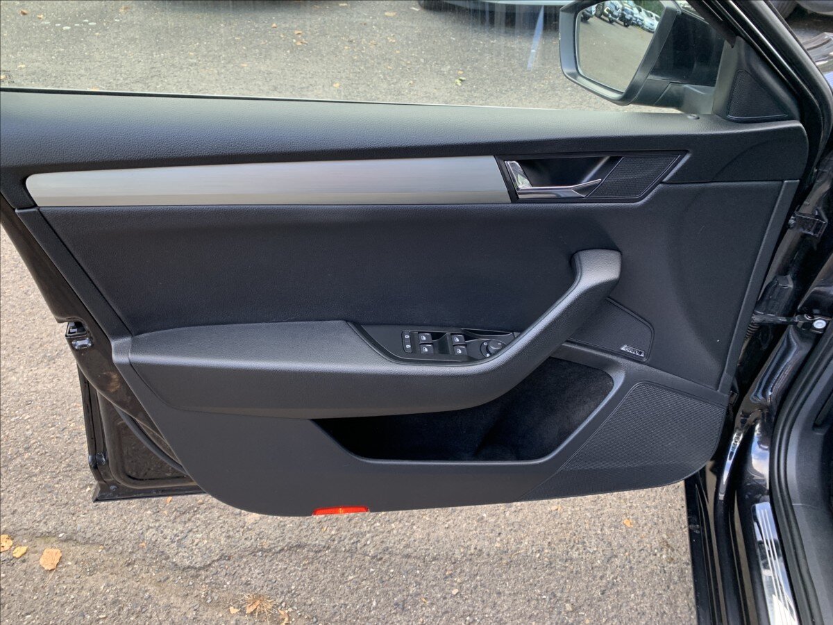 Škoda Superb Sedan 1,5 l 110 kw