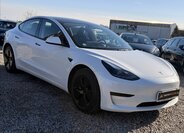 Tesla Model 3 Sedan / Limuzína 0,0 100 kw
