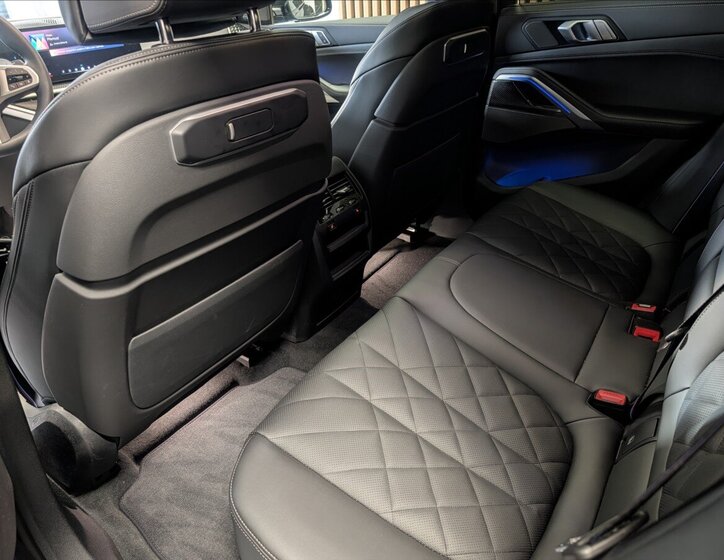 BMW X6 Sedan 3,0 l 210 kw