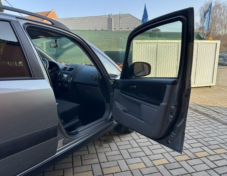 Suzuki SX4 Hatchback 1,6 l 88 kw