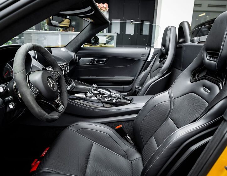 Mercedes-Benz AMG GT 8