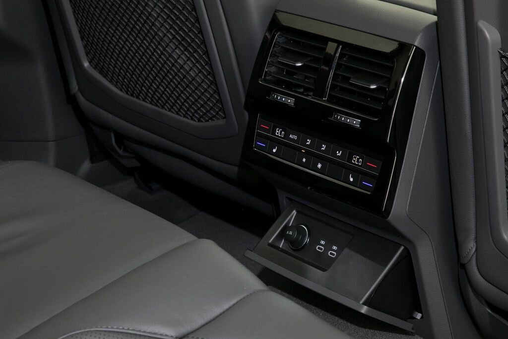 Volkswagen Touareg SUV / Terénní 3,0 l 210 kw