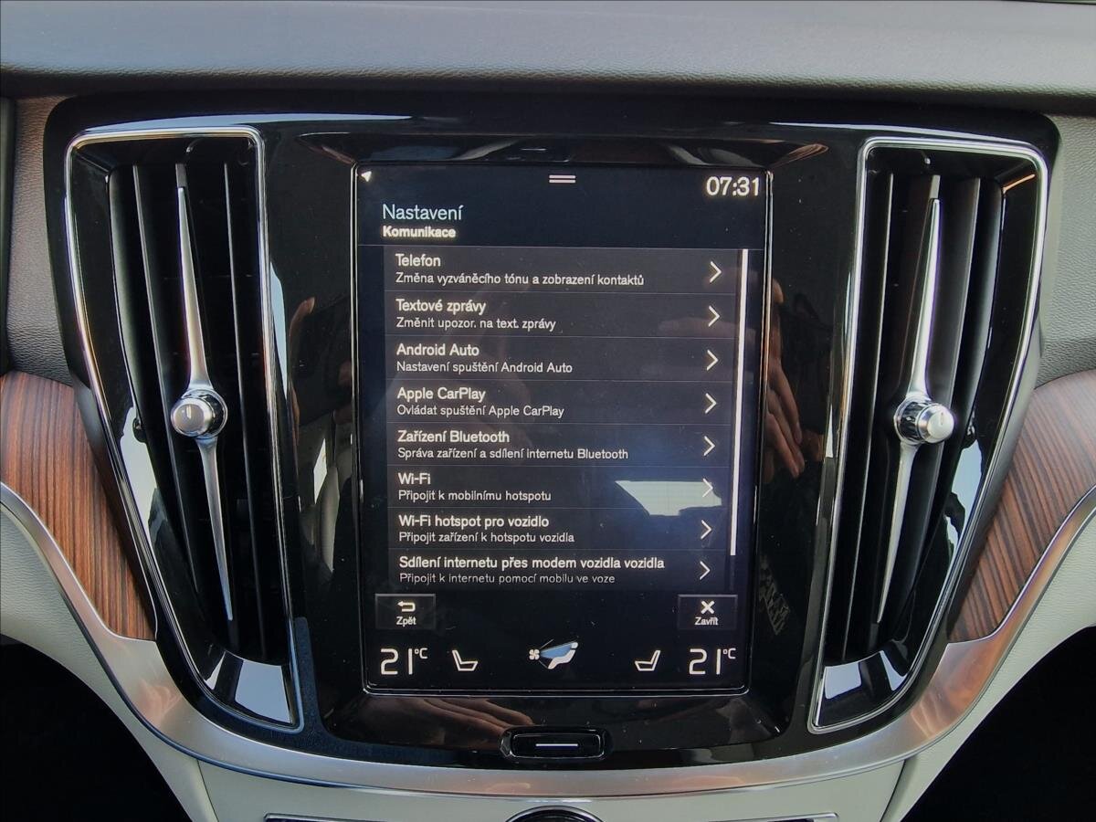 Volvo V60 Kombi 2,0 l 140 kw