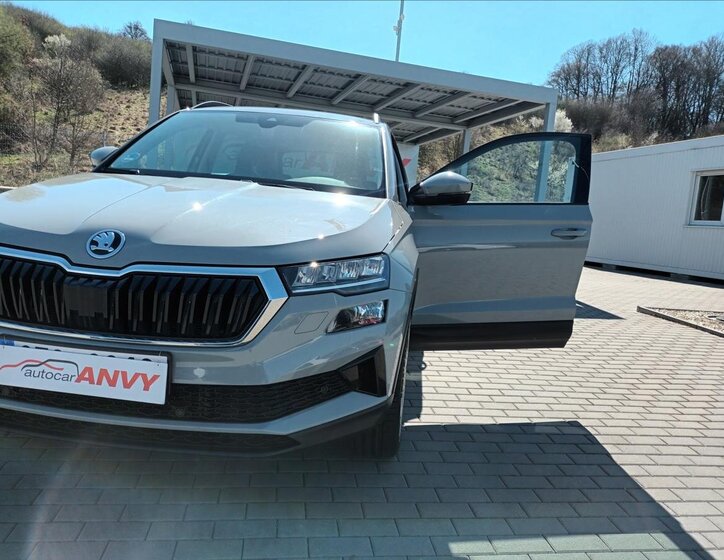 Škoda Karoq SUV / Terénní 2,0 l 110 kw