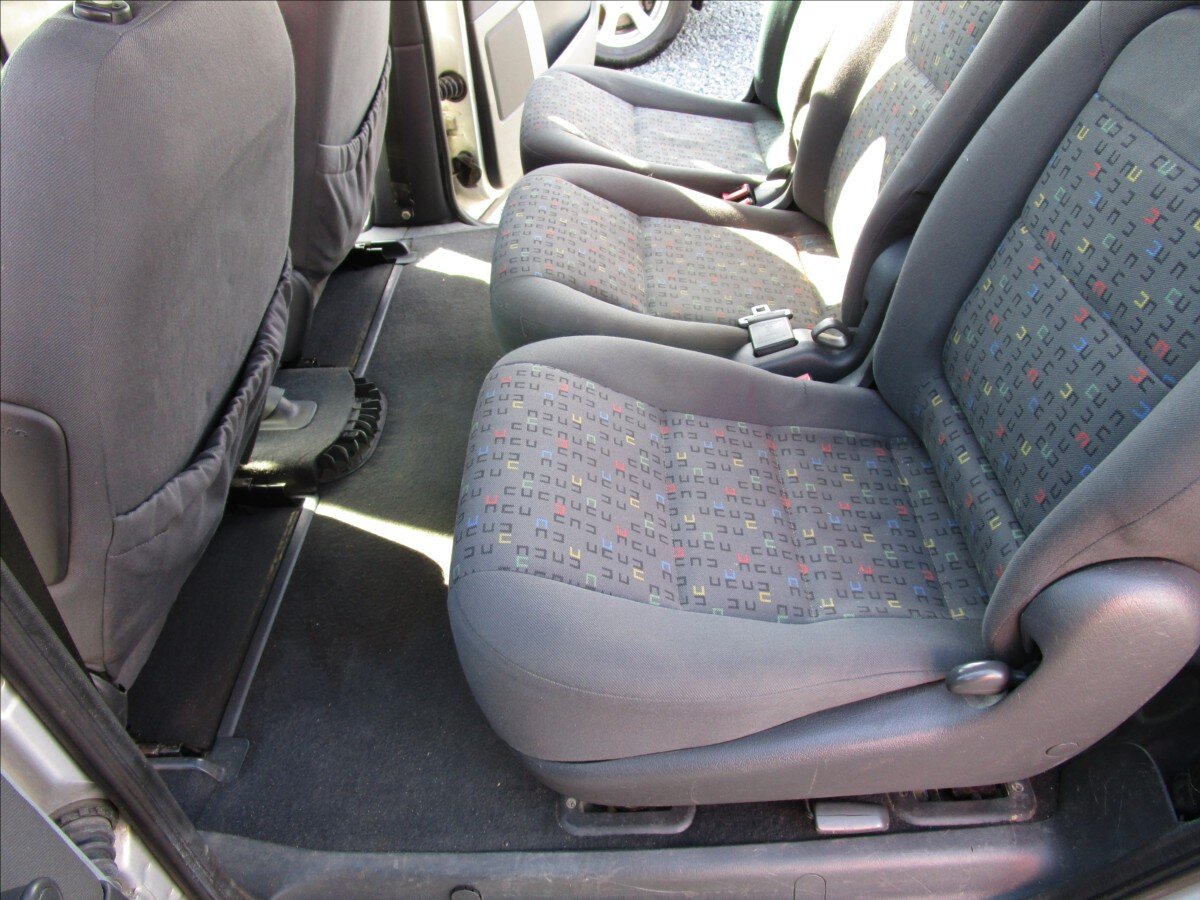 Volkswagen Sharan Kombi 1,9 l 85 kw