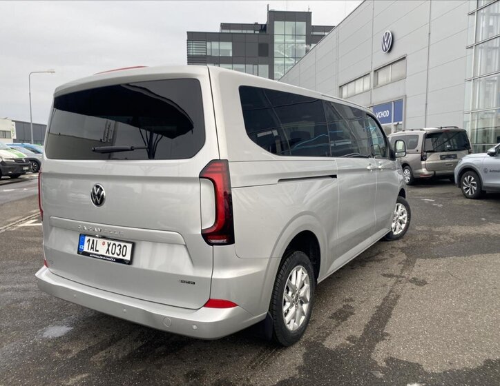 Volkswagen Caravelle 3