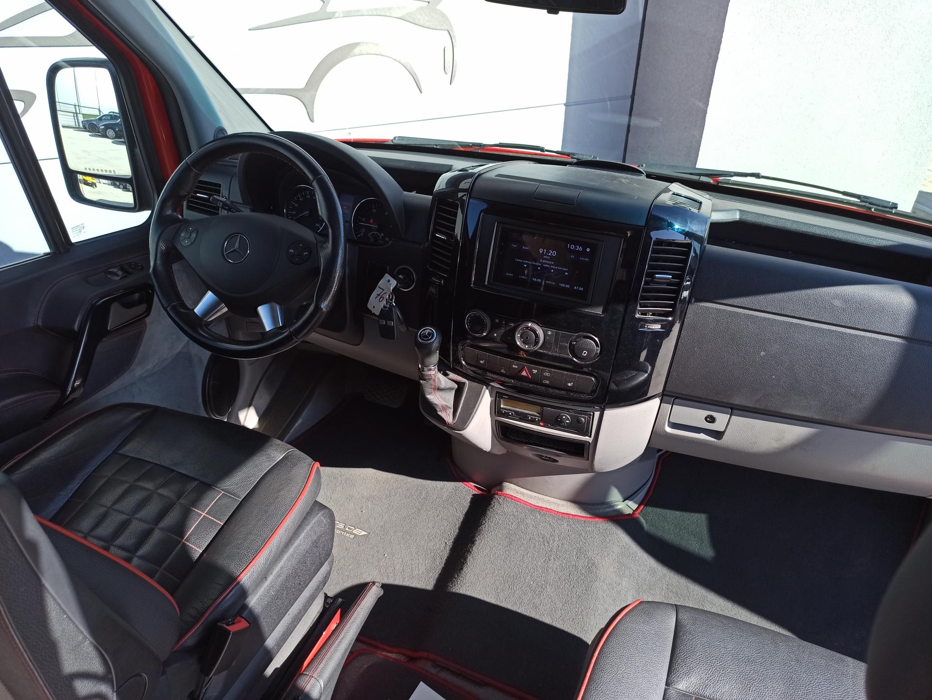 Mercedes-Benz Sprinter