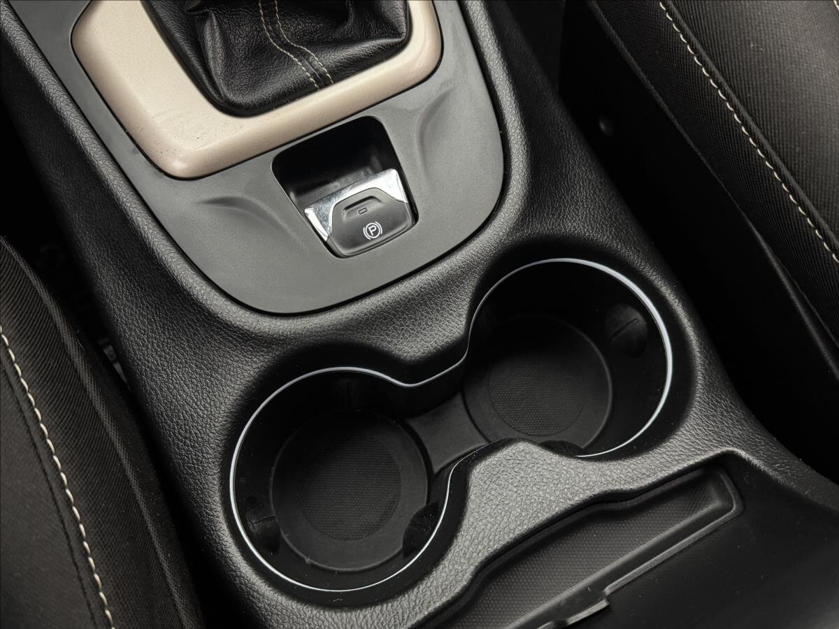 Jeep Cherokee SUV / Terénní 2,0 l 103 kw