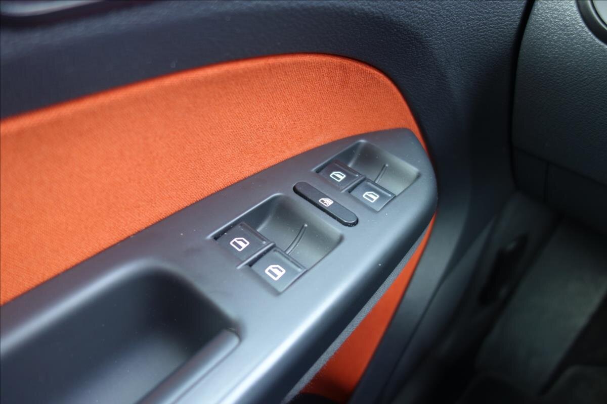 Volkswagen Touran MPV 2,0 l 103 kw