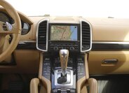 Porsche Cayenne SUV 3,0 l 176 kw