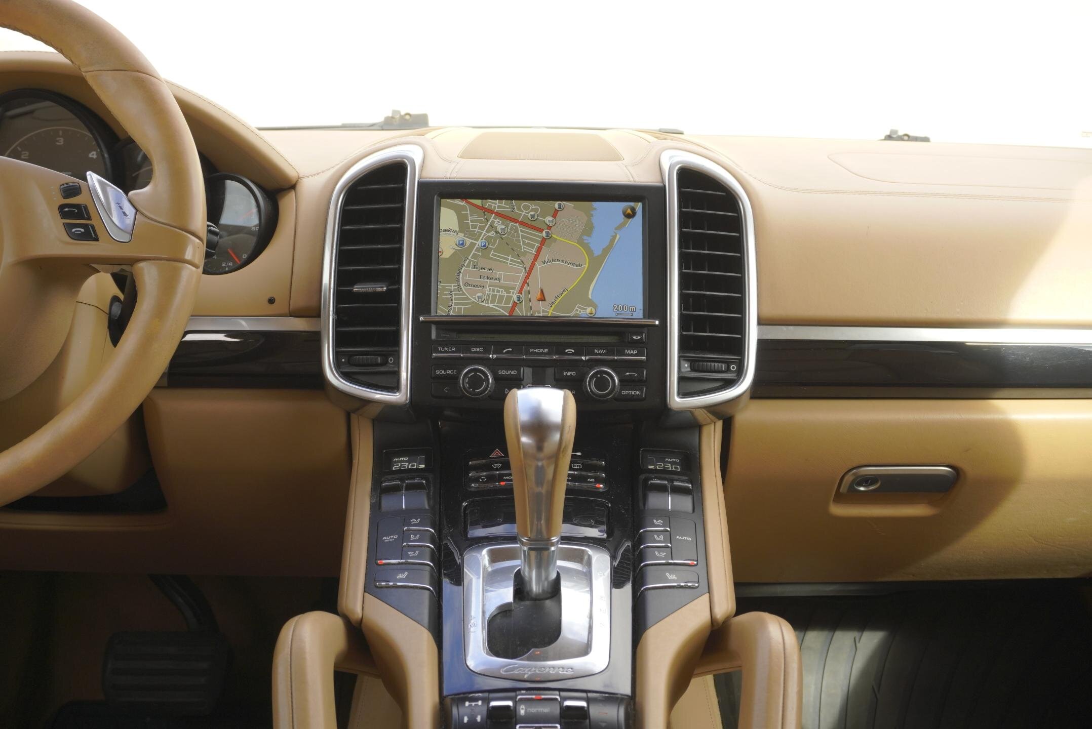 Porsche Cayenne SUV 3,0 l 176 kw