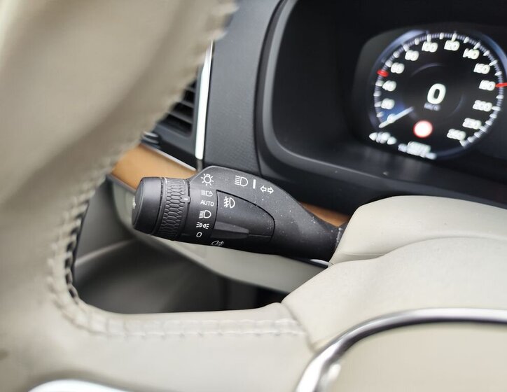 Volvo XC90 SUV 2,0 l 173 kw