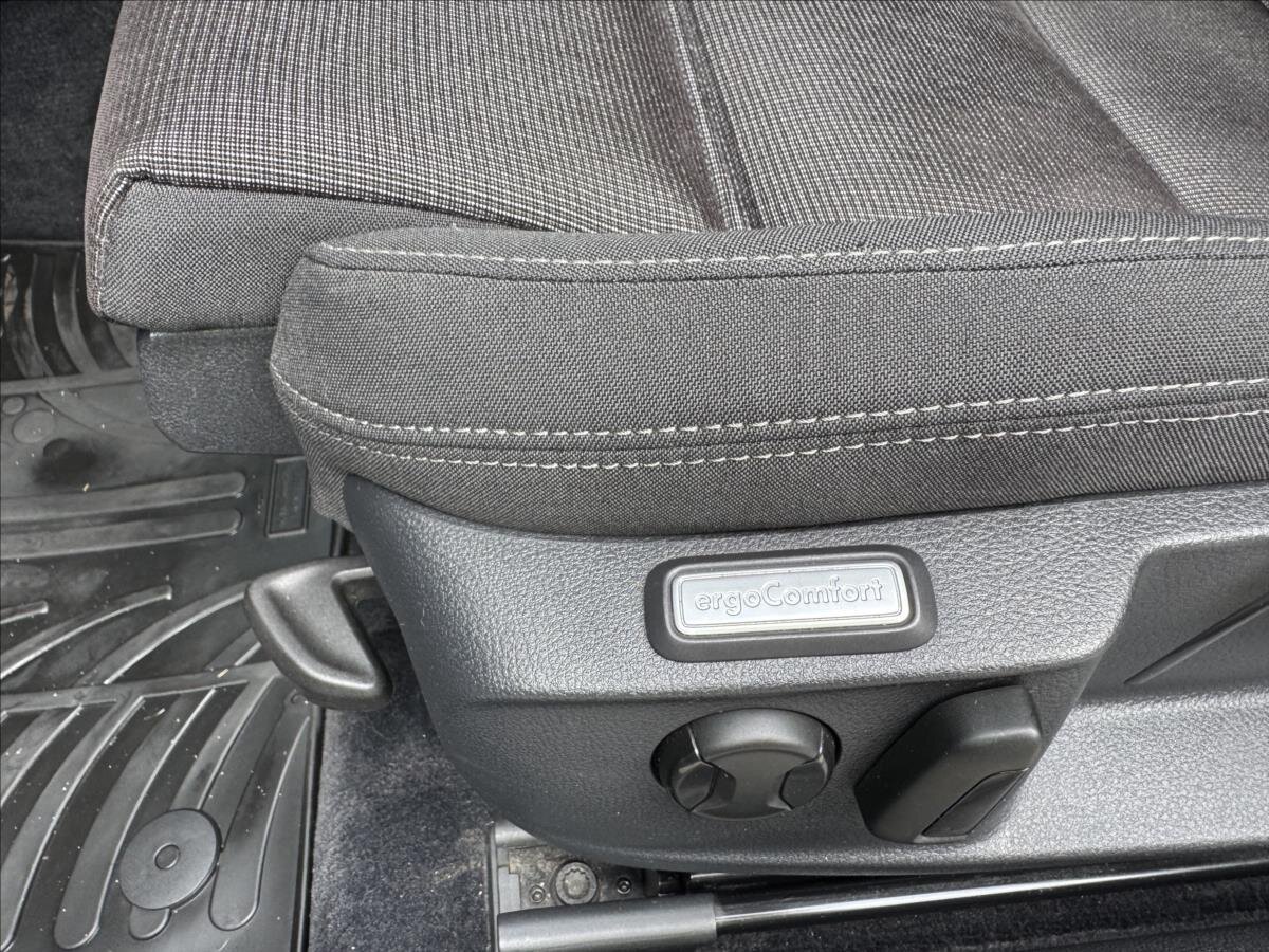 Volkswagen Passat Kombi 2,0 l 110 kw