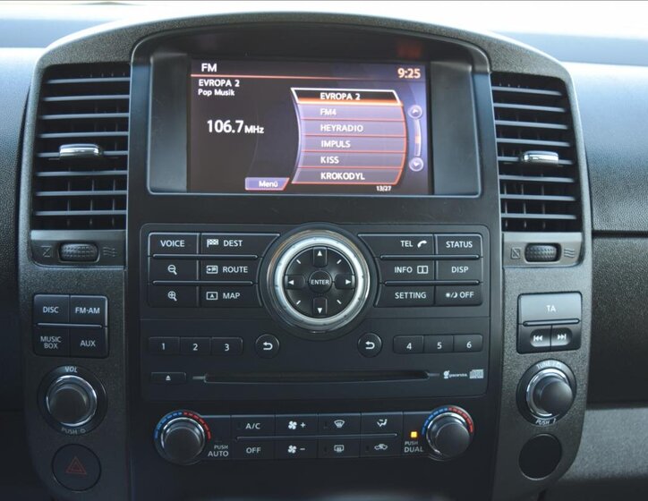 Nissan Navara Pick-up 3,0 l 170 kw