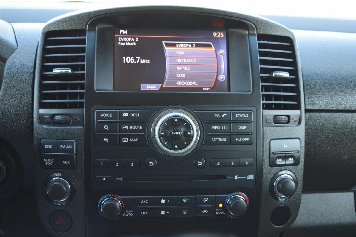 Nissan Navara Pick-up 3,0 l 170 kw