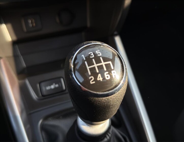 Suzuki Vitara SUV / Terénní 1,4 l 103 kw