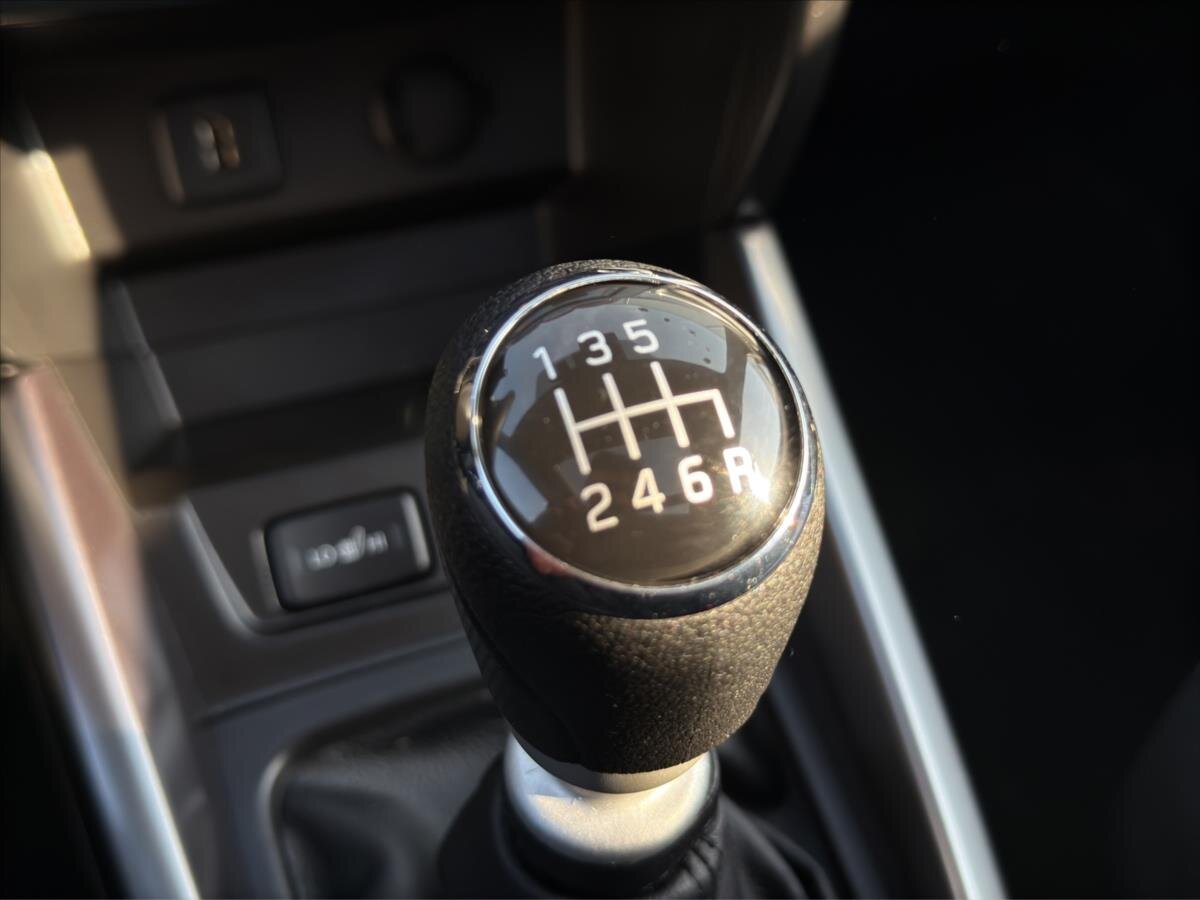 Suzuki Vitara SUV / Terénní 1,4 l 103 kw