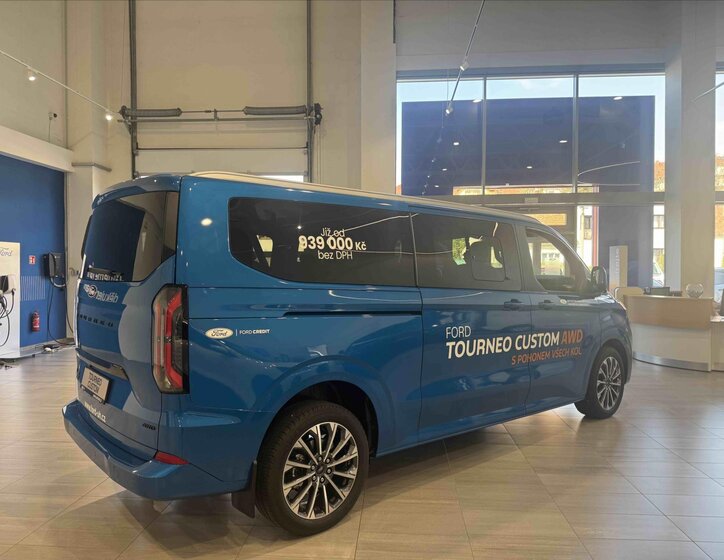 Ford Tourneo Kombi 2,0 l 125 kw