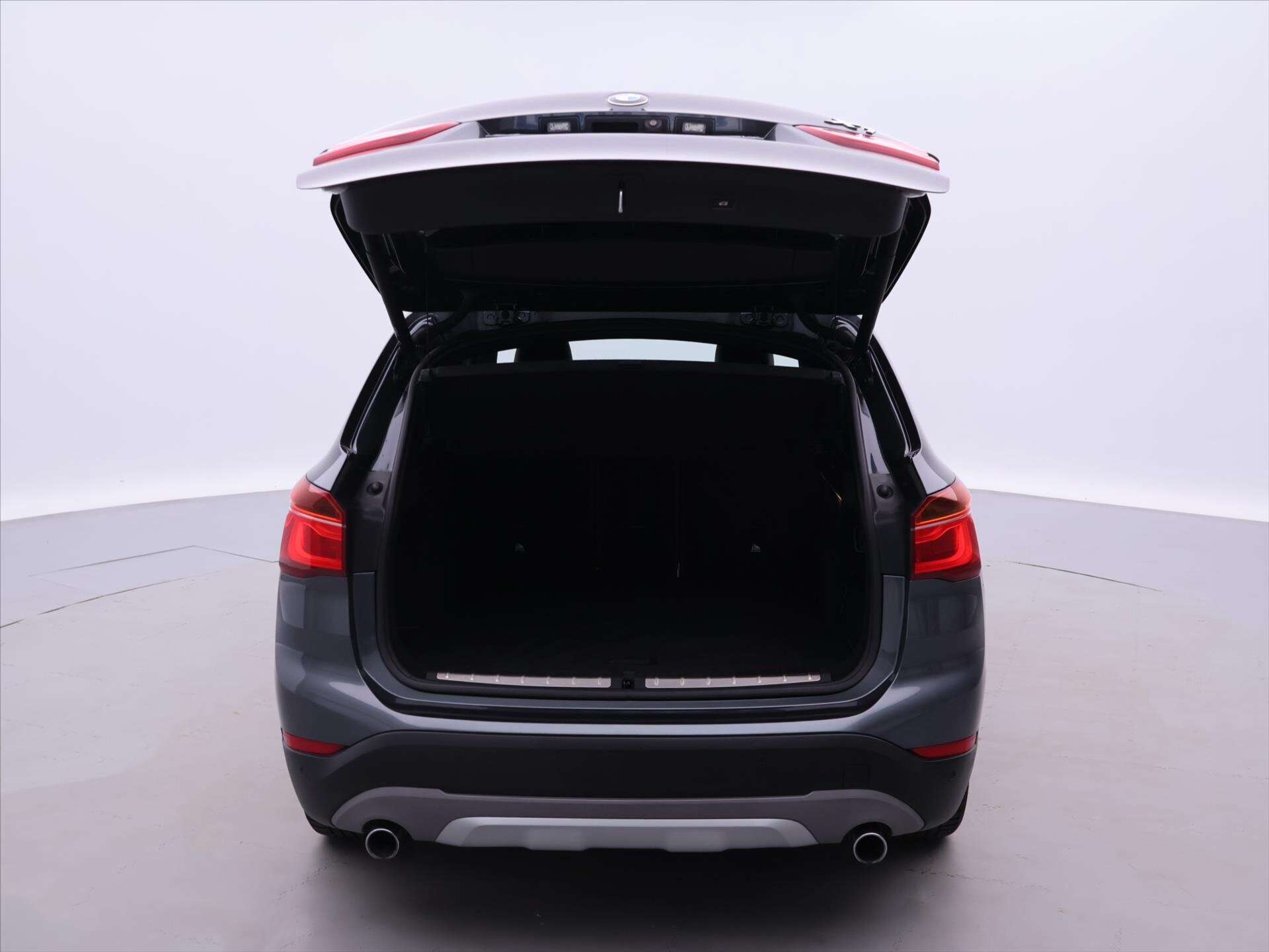 BMW X1 SUV / Terénní 2,0 l 140 kw