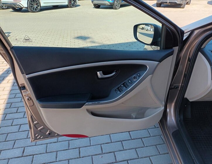 Hyundai i30 Kombi 1,6 l 99 kw