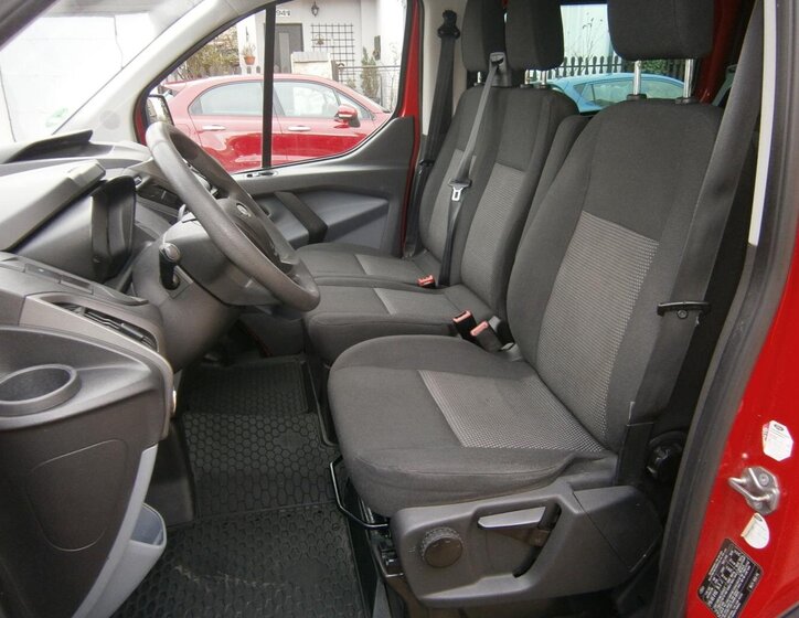 Ford Transit Custom Kombi 2,2 l 74 kw