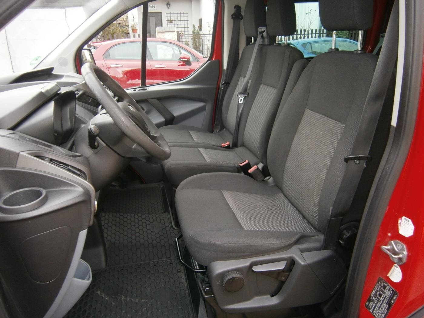 Ford Transit Custom Kombi 2,2 l 74 kw