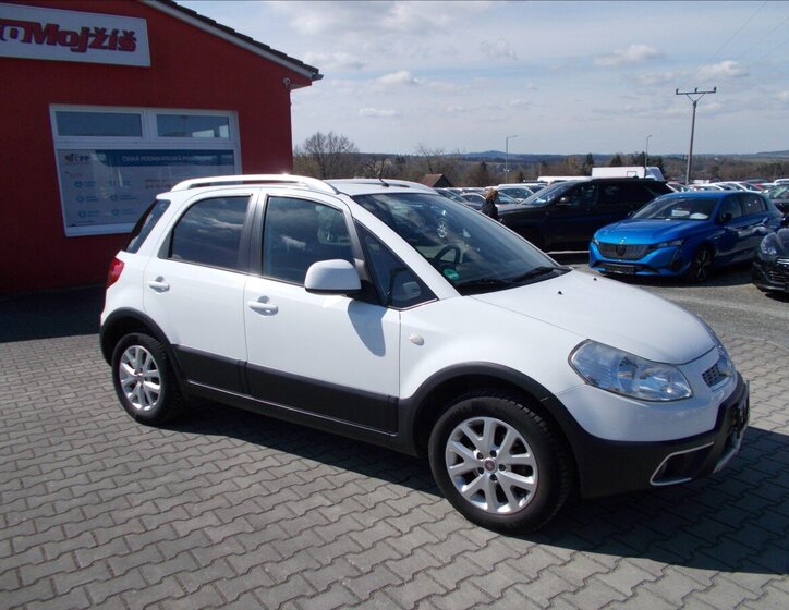 Fiat Sedici Hatchback 1,6 l 88 kw