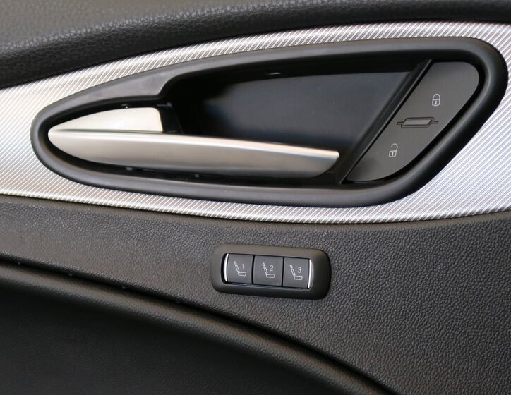 Alfa Romeo Stelvio 17